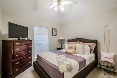 10010 Forest Spring Lane, Pearland, TX 77584 - Photo 13