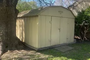 6822 Neff St, Houston, TX 77074 - Photo 13