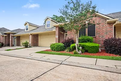 1531 Village Townhome Drive, Pasadena, TX 77504 - Photo 7