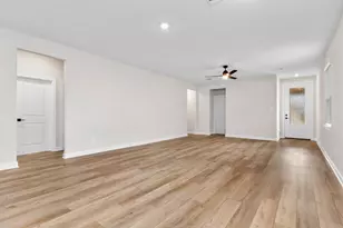 1026 Whispering Winds Dr, Beasley, TX 77417 - Photo 3