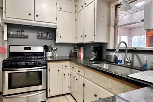 2501 Wayside Dr, Bryan, TX 77802 - Photo 9