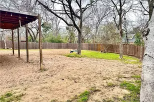 2501 Wayside Dr, Bryan, TX 77802 - Photo 29