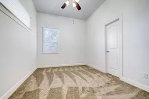 2364 Sperber Ln, Houston, TX 77003 - Photo 11