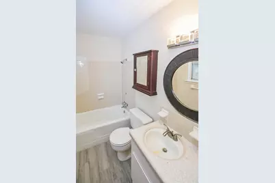 8407 Edgemoor Drive, Houston, TX 77036 - Photo 13