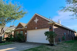 15010 Wildberry Creek Ct, Cypress, TX 77433 - Photo 3