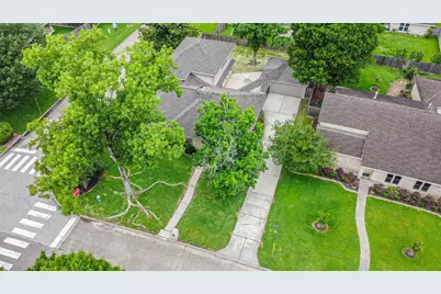 3703 Brook Shadow Drive, Houston, TX 77345 - Photo 3
