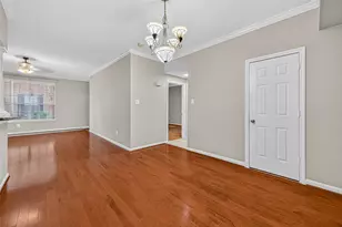 2255 Braeswood Park Dr, Houston, TX 77030 - Photo 9