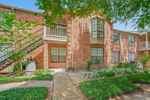 2255 Braeswood Park Dr, Houston, TX 77030 - Photo 3