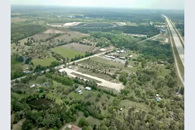 18135 N State Highway 75, Willis, TX 77378 - Photo 35