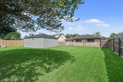 10210 Sagerock Drive, Houston, TX 77089 - Photo 25