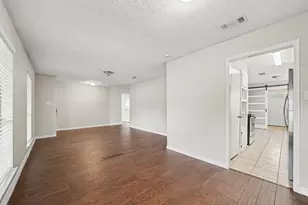 10210 Sagerock Dr, Houston, TX 77089 - Photo 7
