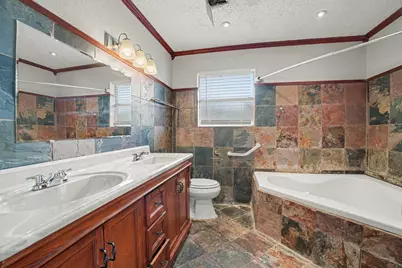 10210 Sagerock Drive, Houston, TX 77089 - Photo 23