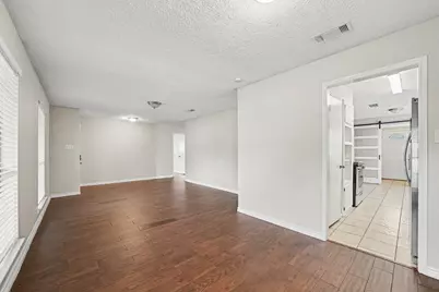 10210 Sagerock Drive, Houston, TX 77089 - Photo 9