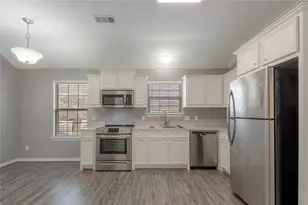 100 Shorewood Dr, Riverside, TX 77320 - Photo 9