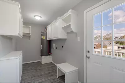 100 Shorewood Drive, Riverside, TX 77320 - Photo 11