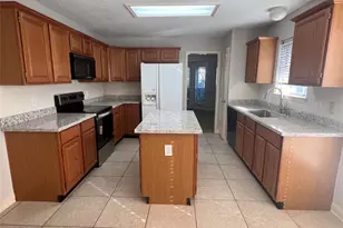 811 Spring Valley Ct, Sugar Land, TX 77479 - Photo 29