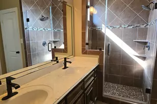 306 Masterson St, Arcola, TX 77583 - Photo 17