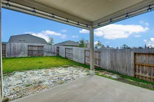 18572 Meadow Point Ln, Conroe, TX 77316 - Photo 41