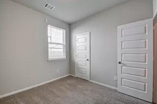 18572 Meadow Point Ln, Conroe, TX 77316 - Photo 23