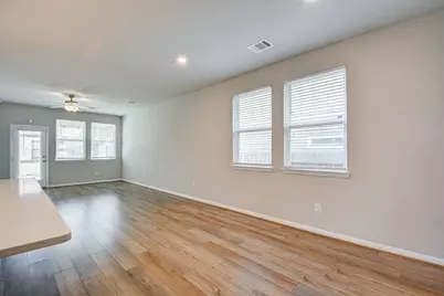 18572 Meadow Point Lane, Conroe, TX 77316 - Photo 9
