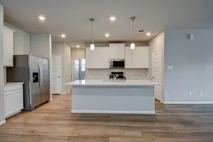 18572 Meadow Point Ln, Conroe, TX 77316 - Photo 11