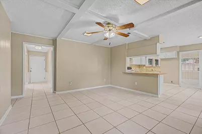 110 Mockingbird Lane, Clute, TX 77531 - Photo 13