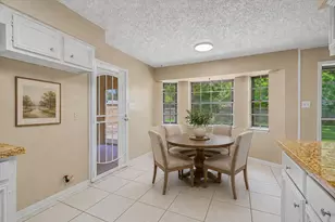 110 Mockingbird Ln, Clute, TX 77531 - Photo 19