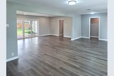 613 Magnolia, Lake Jackson, TX 77566 - Photo 7