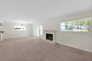 10902 Auger Pl, The Woodlands, TX 77380 - Photo 9