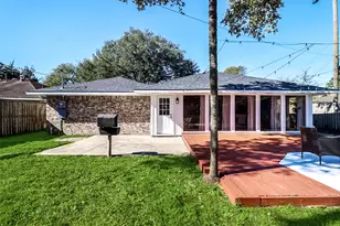 4722 Northrup Dr, Houston, TX 77092 - Photo 15