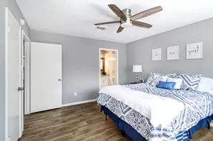 4722 Northrup Dr, Houston, TX 77092 - Photo 9