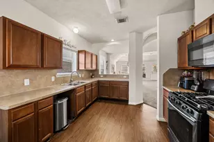 1835 Creegan Park Ct, Houston, TX 77047 - Photo 7