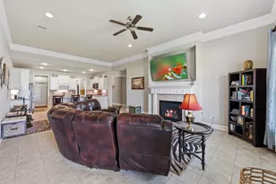 9823 Oaklawn Dr, Mont Belvieu, TX 77523 - Photo 19