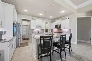 9823 Oaklawn Dr, Mont Belvieu, TX 77523 - Photo 13