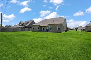 9823 Oaklawn Dr, Mont Belvieu, TX 77523 - Photo 33
