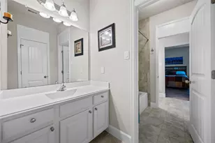9823 Oaklawn Dr, Mont Belvieu, TX 77523 - Photo 29
