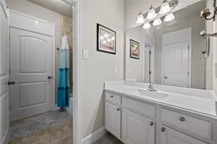 9823 Oaklawn Dr, Mont Belvieu, TX 77523 - Photo 27