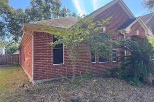 18422 Wolf Creek Tr, Humble, TX 77346 - Photo 5