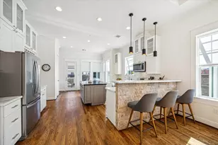 304 Walton St, Houston, TX 77009 - Photo 9