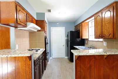 10642 Wolbrook Street, Houston, TX 77016 - Photo 3