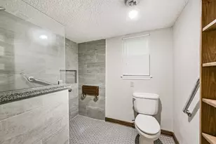 410 Riverside Dr, Alvin, TX 77511 - Photo 21