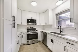 410 Riverside Dr, Alvin, TX 77511 - Photo 9