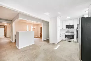 410 Riverside Dr, Alvin, TX 77511 - Photo 9