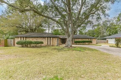 410 Riverside Drive, Alvin, TX 77511 - Photo 1