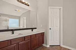 5817 Village Grove Dr, Pearland, TX 77581 - Photo 35