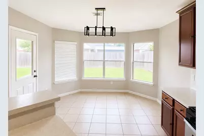 5817 Village Grove Drive, Pearland, TX 77581 - Photo 11