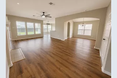 5817 Village Grove Drive, Pearland, TX 77581 - Photo 17
