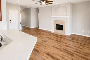 5817 Village Grove Dr, Pearland, TX 77581 - Photo 15