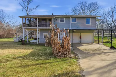 360 S Lakeside Drive, Huntsville, TX 77320 - Photo 5