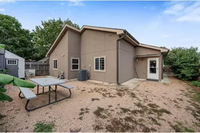 2526 Perez Road, Pasadena, TX 77502 - Photo 13